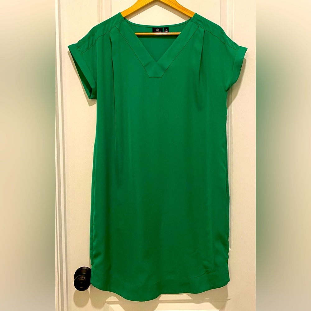 Versona Shift Dress